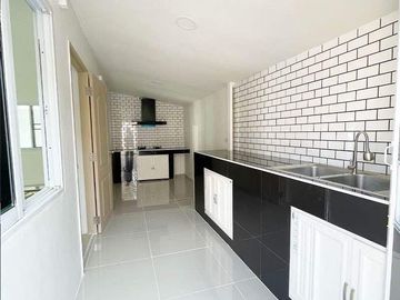 Modern Elegance in the Heart of Hang Dong