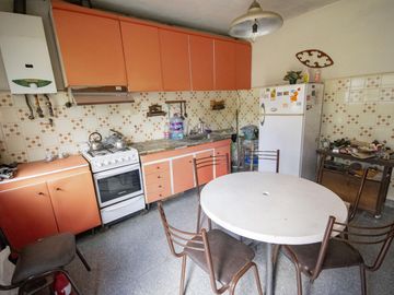 2 ph y 2 monoambientes en venta en Martinez