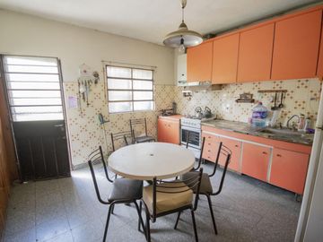 2 ph y 2 monoambientes en venta en Martinez