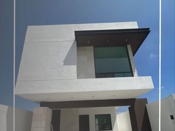 Casa en venta en Dominio Cumbres