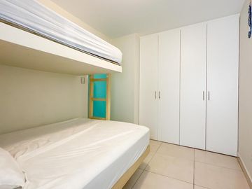 VENDO HERMOSO DEPARTAMENTO EN PLAYA SAN BARTOLO EN CONDOMINIO PEÑASCAL