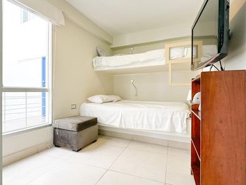 VENDO HERMOSO DEPARTAMENTO EN PLAYA SAN BARTOLO EN CONDOMINIO PEÑASCAL