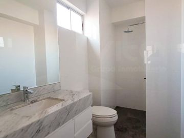 Se Vende departamento frente al Mar en Miraflores – 318 m² | 4 Dormitorios + 2 Cocheras