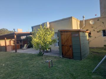 VENTA | MODERNA CASA 3 AMBIENTES | CAMET NORTE