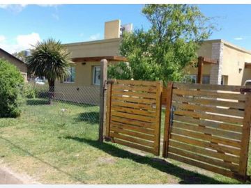 VENTA | MODERNA CASA 3 AMBIENTES | CAMET NORTE