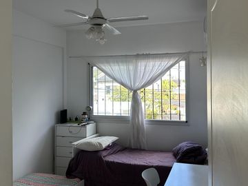 Venta PH 3 amb en Florida Oeste Terraza Propia y parrilla.