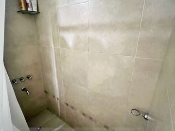 Piso Impecable Refaccionado con Cochera y Baulera en Exclusiva Zona de Recoleta