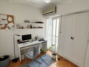 Piso Impecable Refaccionado con Cochera y Baulera en Exclusiva Zona de Recoleta