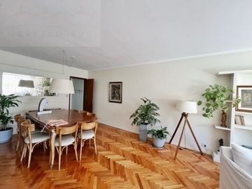 Piso Impecable Refaccionado con Cochera y Baulera en Exclusiva Zona de Recoleta