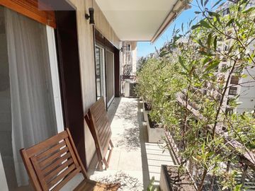 Piso Impecable Refaccionado con Cochera y Baulera en Exclusiva Zona de Recoleta
