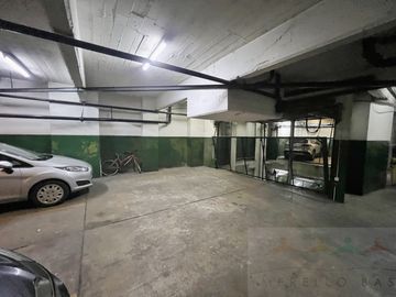 Piso Impecable Refaccionado con Cochera y Baulera en Exclusiva Zona de Recoleta