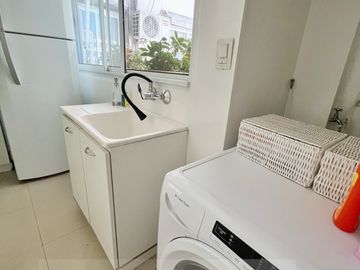 Piso Impecable Refaccionado con Cochera y Baulera en Exclusiva Zona de Recoleta