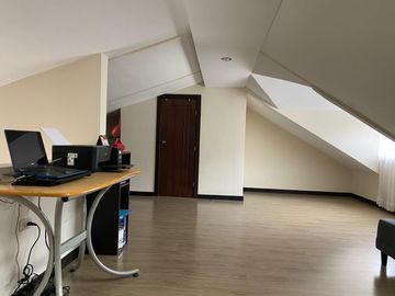 CASA EN VENTA, ORDOÑEZ LASO.ENTRADA A RIO AMARILLO