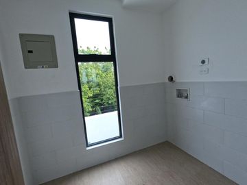Venta LOFT 2 dormitorios, 2 parqueaderos **Tumbaco, YC