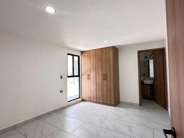 Casa en  venta en Lomas de Angelopolis  con 4 recamaras en Parque Nayarit