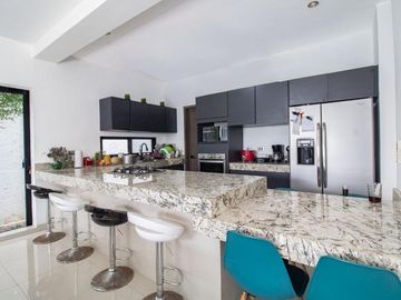 Casa en Venta Residencial Aqua en Cancún, 4 recámaras
