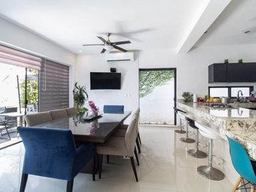 Casa en Venta Residencial Aqua en Cancún, 4 recámaras