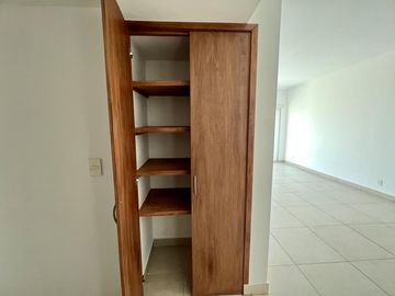 Venta - Renta Departamento En Zona VIA MONTEJO, Merida