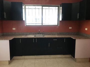 CASA EN RENTA EN LAS AMERICAS