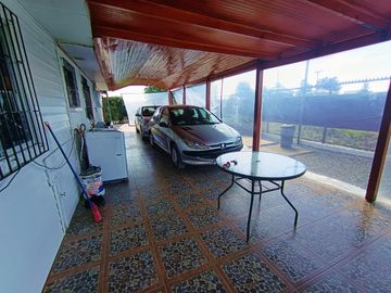 Casa en venta en Retiro - Enorme patio y bien cuidada