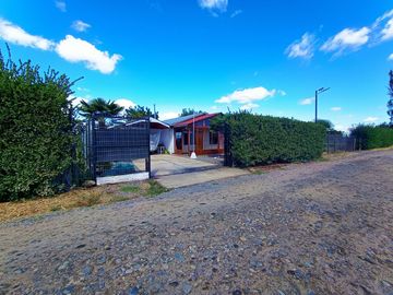 Casa en venta en Retiro - Enorme patio y bien cuidada