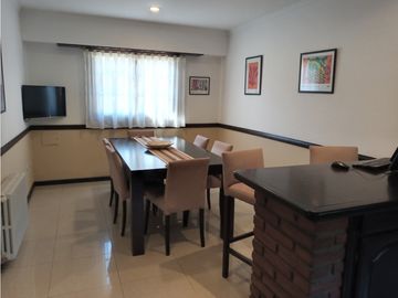 VENTA CHALET EN IMPORTANTE ESQUINA LAPRIDA Y 14 DE JULIO