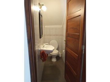 VENTA CHALET EN IMPORTANTE ESQUINA LAPRIDA Y 14 DE JULIO
