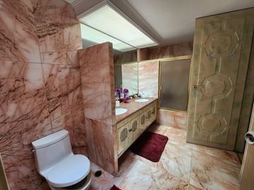 Casa en Venta en Bosques de las Lomas