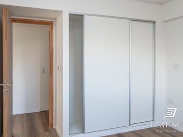 VENTA Departamento de 1 dormitorio c/ cochera en Centro