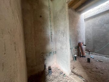 Casa en venta en barrio la quebrada . Agosto 2.025