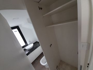 SE VENDE DUPLEX LOMAS DEL CHATEAU