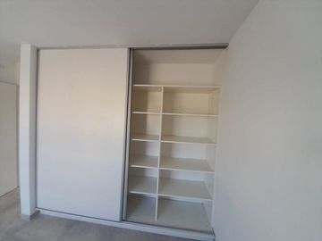 SE VENDE DUPLEX LOMAS DEL CHATEAU