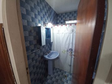 VENTA CASA EN TEMPERLEY LOTE PROPIO