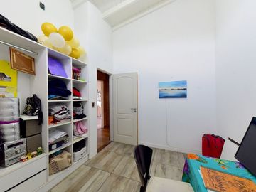 VENTA CASA 5 AMBIENTES EN ITUZAINGO OPORTUNIDAD