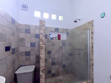 VENTA CASA 5 AMBIENTES EN ITUZAINGO OPORTUNIDAD