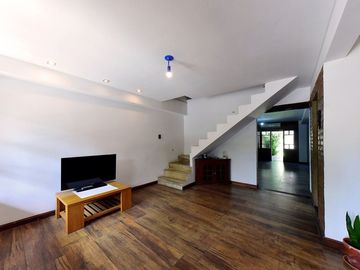 VENTA CASA 5 AMBIENTES EN ITUZAINGO OPORTUNIDAD