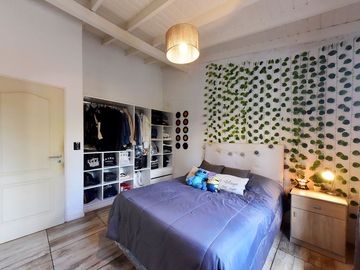 VENTA CASA 5 AMBIENTES EN ITUZAINGO OPORTUNIDAD