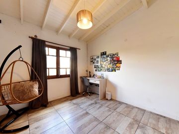 VENTA CASA 5 AMBIENTES EN ITUZAINGO OPORTUNIDAD