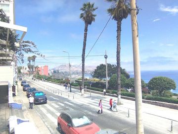 VENTA AMPLIA CASA 226 M2 BARRANCO