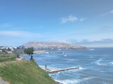 VENTA AMPLIA CASA 226 M2 BARRANCO