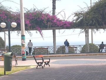 VENTA AMPLIA CASA 226 M2 BARRANCO