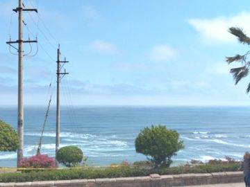 VENTA AMPLIA CASA 226 M2 BARRANCO