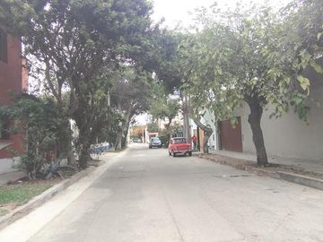 VENTA AMPLIA CASA 226 M2 BARRANCO