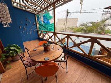 SE VENDE CASA EN PUNTA HERMOSA