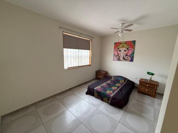 SE VENDE CASA EN PUNTA HERMOSA