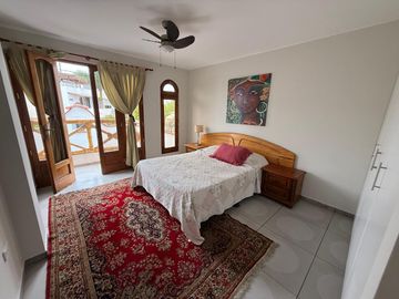 SE VENDE CASA EN PUNTA HERMOSA