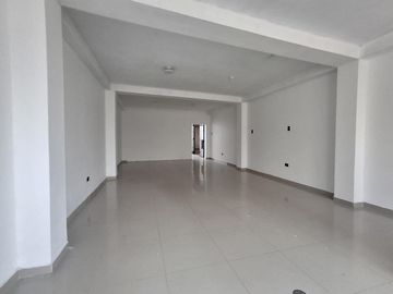 Departamento en  primer piso de 160 m2 !!!