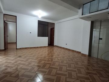 Departamento en  primer piso de 160 m2 !!!