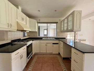 CASA lote 1040m2 Maschwitz Privado 4 dormitorios