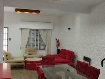 VENTA CASA FUNES ZONA CERCANA CENTRO PILETA 4 DORM